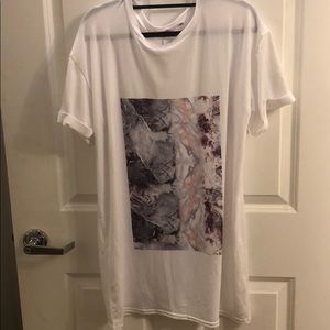 Marble design t-shirt dress